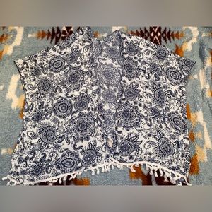 Charlotte Russe Boho Floral Print Kimono W/ Tassels Along Hem
